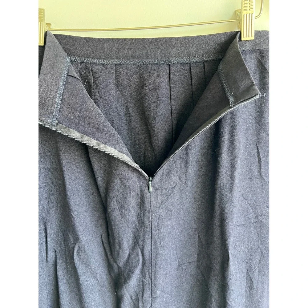 Dani Max Navy Blue Pleated Midi Skirt Vintage High Waisted Made in USA Size 8‎
